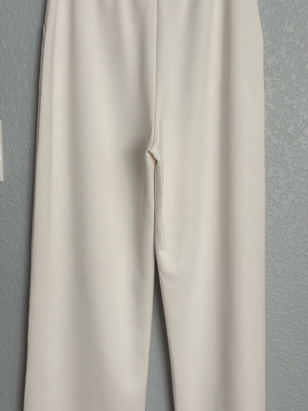 Women's Wide-Leg Drawstring Pants - White - Picture 2 of 3